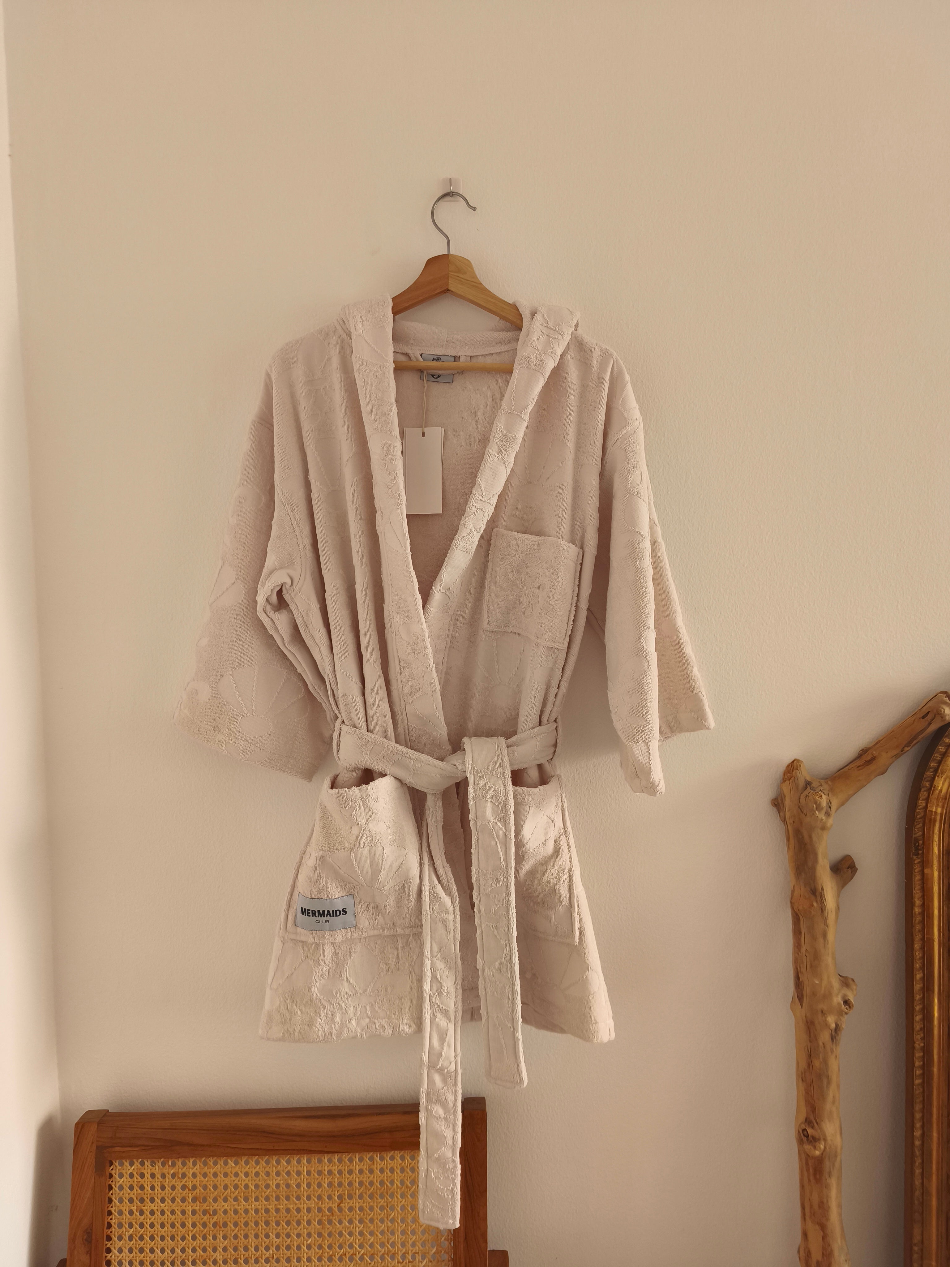 White hooded beach cover up front view 100% cotton Dubai — Mermaids Club