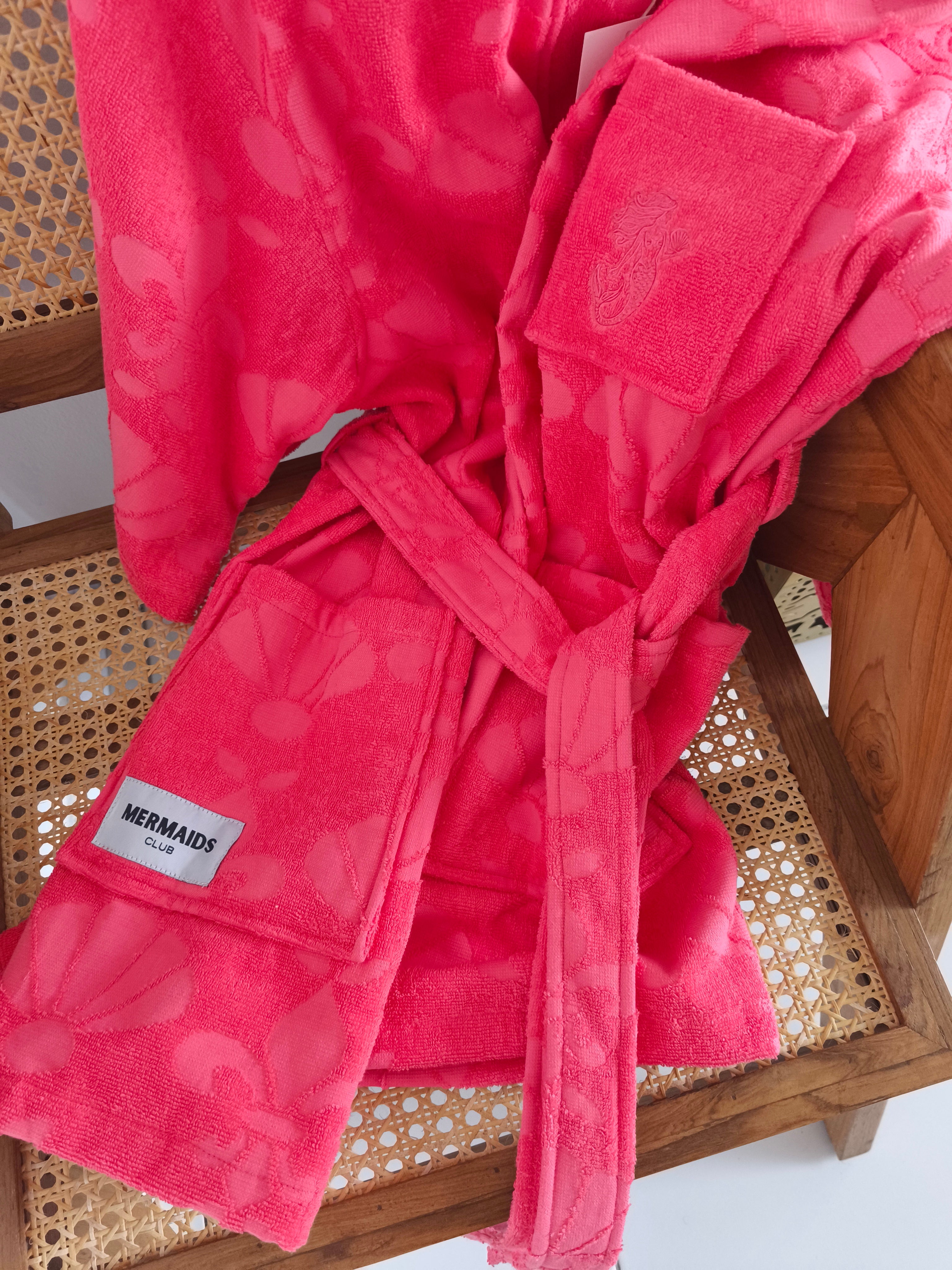 Sunset glow robe pocket detail and terry cotton, Spa in UAE - Mermaids Club