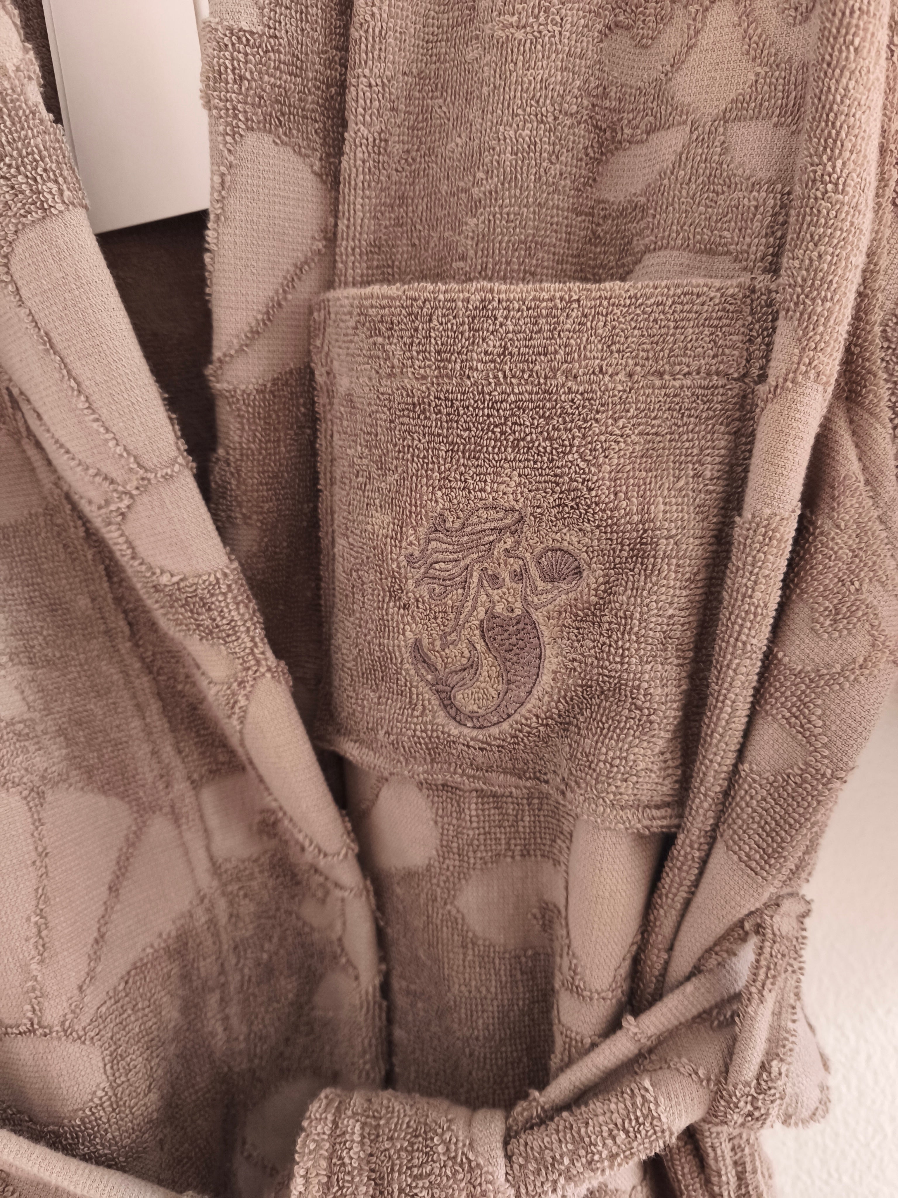 Coco beach Mermaids Club beachrobe logo detail pure cotton
